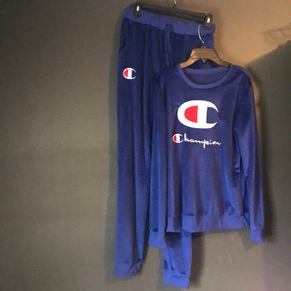 Other - Women’s joggers set